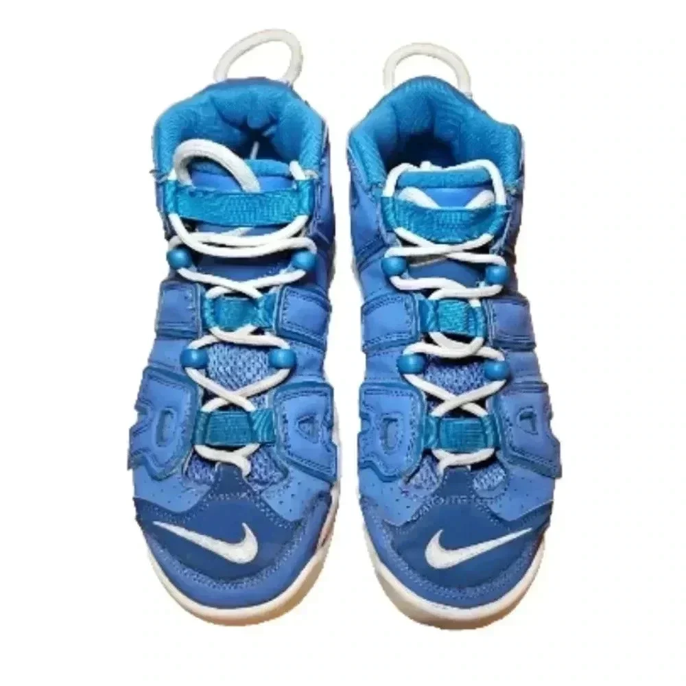 Nike Youth Blue And White Air More Uptempo Sneaker 6.5 Y 8W